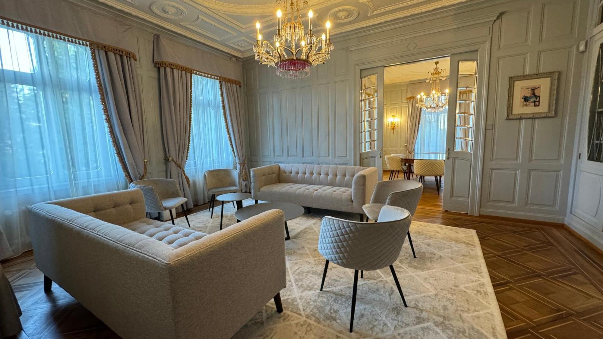 Entire Zurich Villa, Your Private Luxury Escape With In House Staff Экстерьер фото