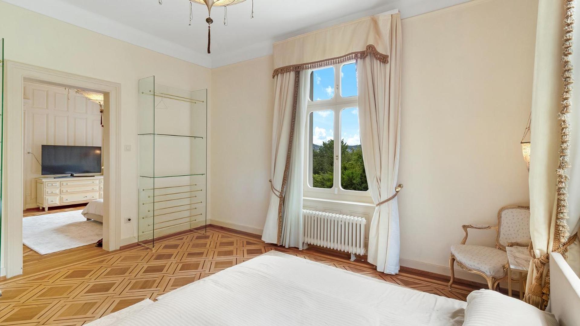Entire Zurich Villa, Your Private Luxury Escape With In House Staff Экстерьер фото