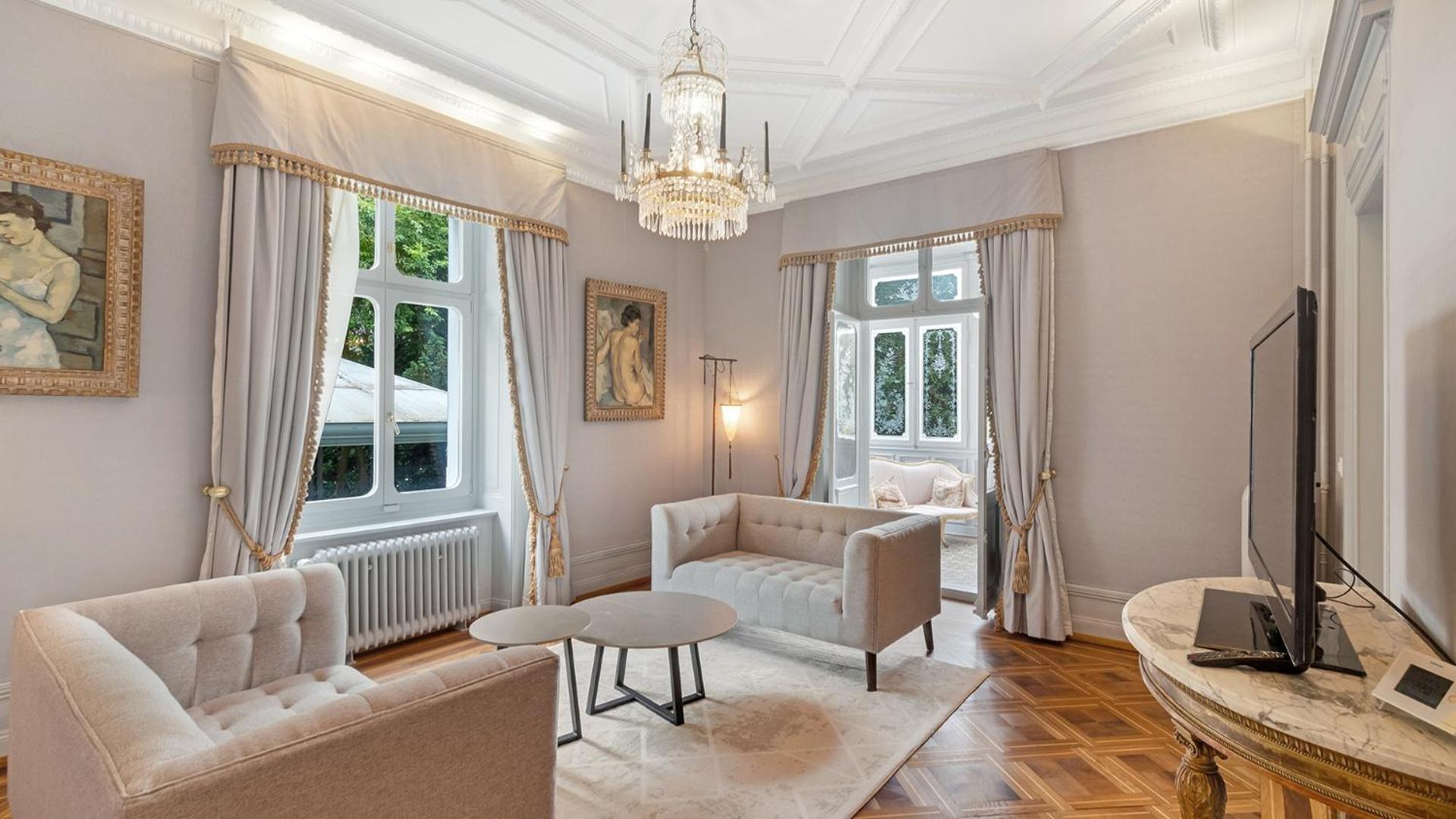 Entire Zurich Villa, Your Private Luxury Escape With In House Staff Экстерьер фото
